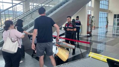 Bilecik İl Jandarma Komutanlığı ekiplerince gerçekleştirilen denetimlerde trafik kurallarını ihlal