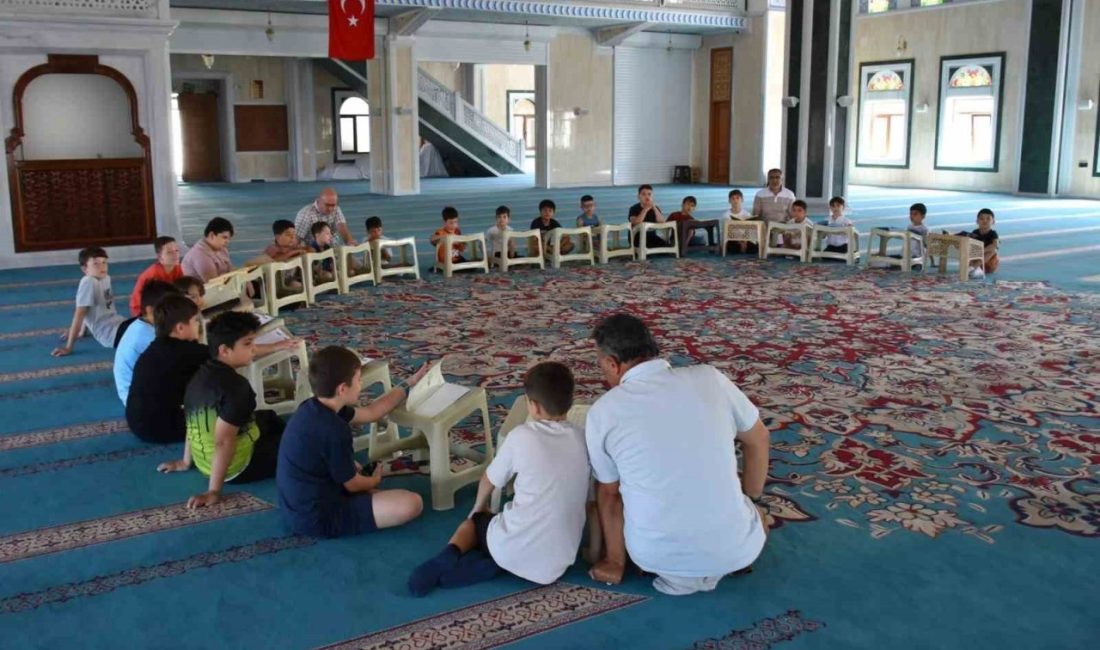 Bilecik’te yaz Kur’an kurslarının başlamasıyla camiler şenlendi. Bilecik’te Diyanet İşleri