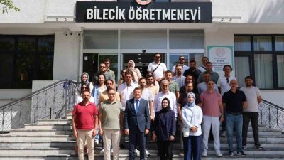 Bilecik’te ilk kez düzenlenen ‘Eğitim Kurumları Yönetici Yetiştirme Semineri’ başladı.