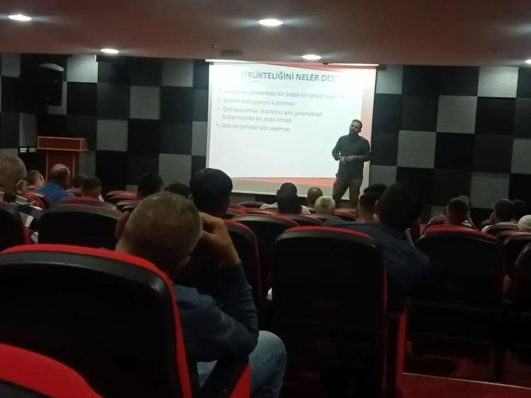Bilecik’te ’Evlilik ve Aile Hayatı’ semineri Bilecik’te hükümlülere yönelik ’Evlilik ve Aile Hayatı’ konulu seminer düzenlendi.