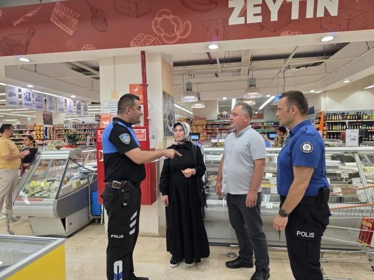 Bilecik’in Bozüyük ilçesinde işyerleri ve vatandaşlara güvenlik uyarısı yapıldı. Bozüyük