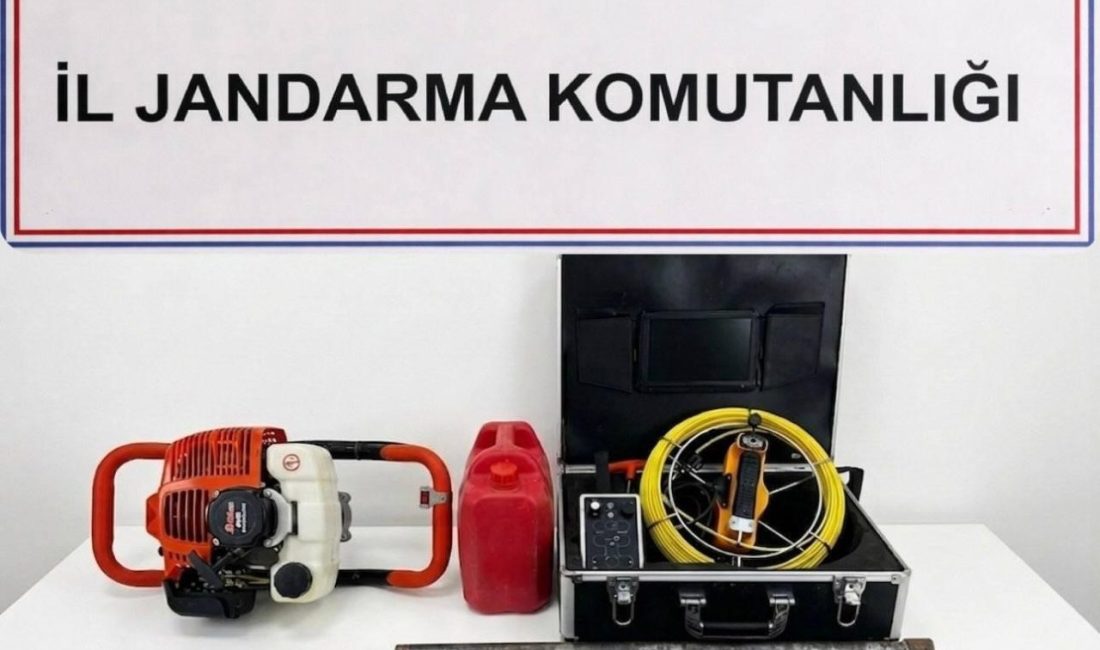 Bilecik’te kaçak sondaj yapan 3 şahıs suçüstü yakalandı Bilecik’te alan tarama ve sondaj makineleriyle ile kaçak sondaj yaptıkları