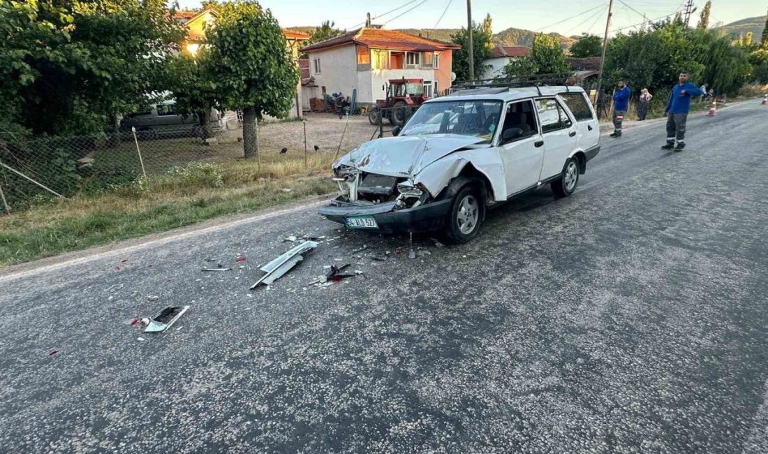 Bilecik’te aynı istikamette seyir halindeki otomobilin kamyonete arkadan çarpması sonucu