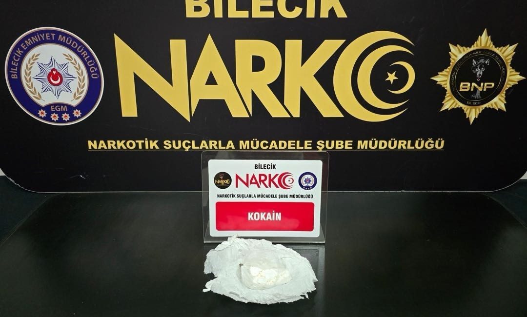 Bilecik’te uyuşturucu operasyonu: 1 gözaltı Bilecik’te gerçekleştirilen uyuşturucu operasyonunda 1 kişi gözaltına alındı. Edinilen bilgilere