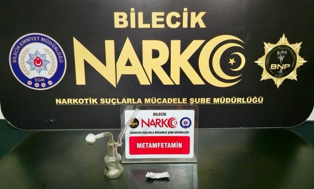 Bilecik’te gerçekleştirilen uyuşturucu operasyonunda 2 kişi yakalandı. Edinilen bilgilere göre,