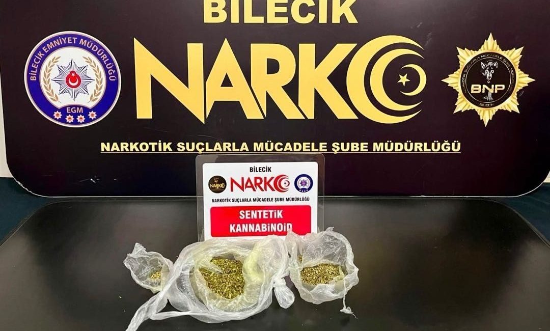 Bilecik’te gerçekleştirilen uyuşturucu operasyonunda 2 şüpheli yakalandı. Edinilen bilgilere göre,