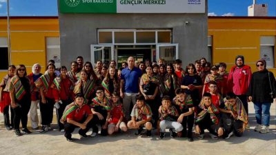 Bilecik’te, “Biz Bir Takımız” projesiyle dostluk köprüsü kazanıldı. Gençlik ve