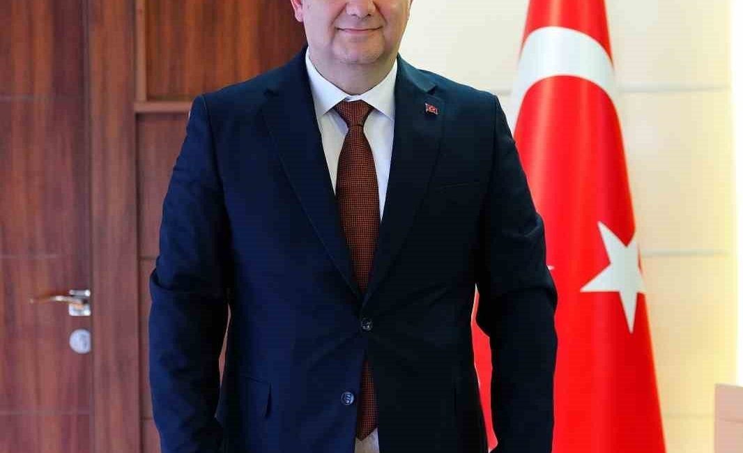 Bolu Belediyesi Başkan Vekili Mehmet Tuna Özcan, belediye meclisi üyeleriyle