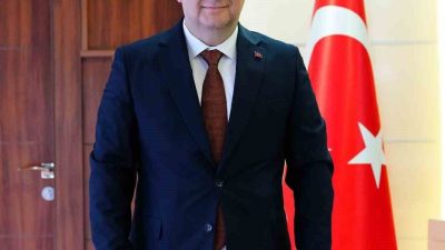 Bolu Belediyesi Başkan Vekili Mehmet Tuna Özcan, belediye meclisi üyeleriyle