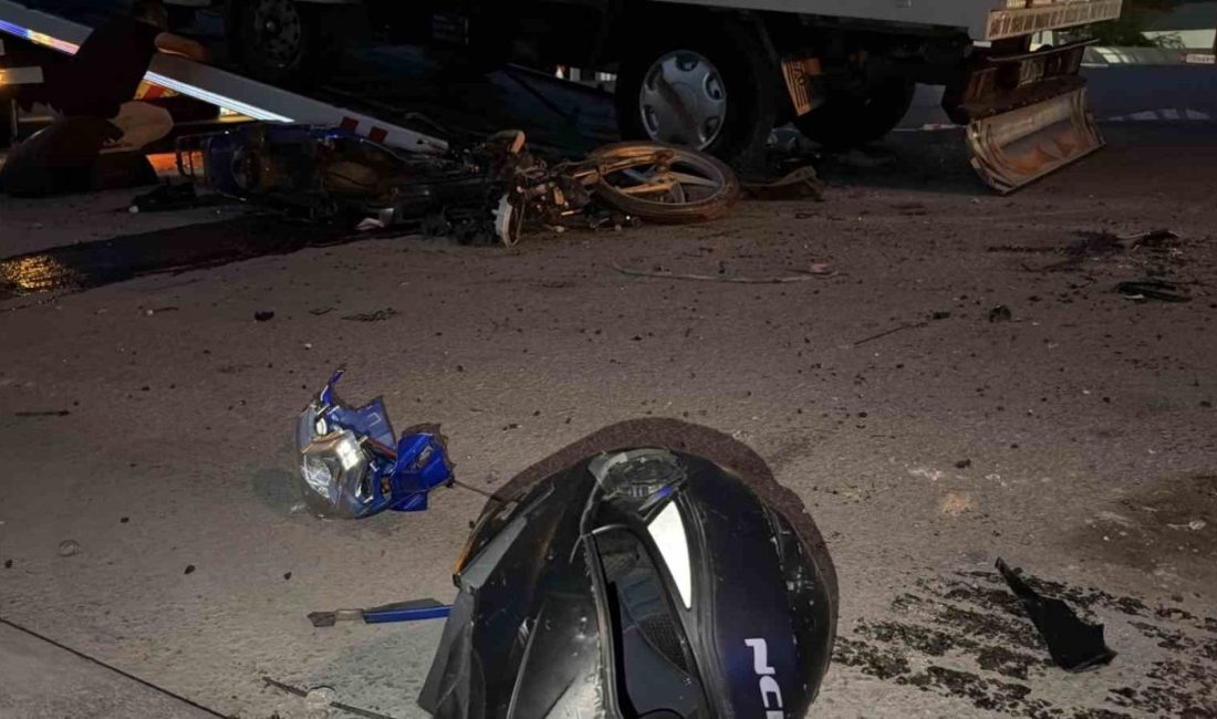 Bolu’da motosiklet ile kamyonet çarpıştı: 1 ölü, 1 yaralı Bolu-Mengen yolunda motosiklet ile kamyonetin kafa kafaya çarpıştığı kazada 1