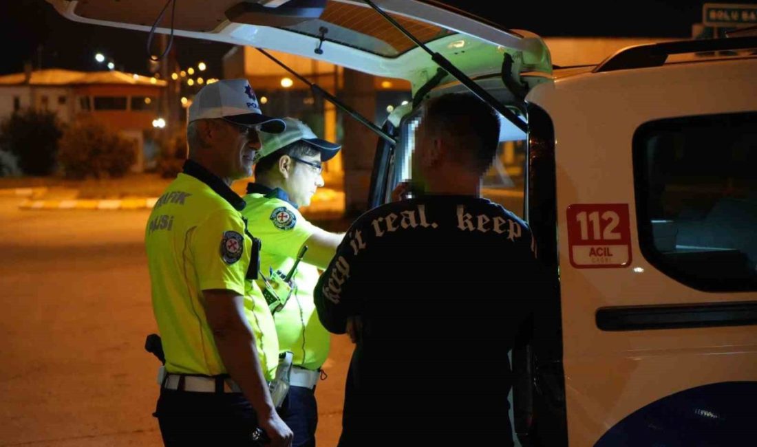 Bolu’da trafik kurallarını ihlal eden bin 755 sürücüye ceza Bolu’da polis ekiplerince son bir haftada gerçekleştirilen trafik denetimlerinde, kurallara