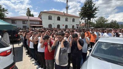 Bolu’da cipin 15 metrelik uçuruma yuvarlanması sonucu hayatını kaybeden Emre