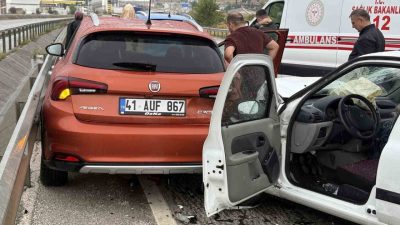 Kastamonu’nun Tosya ilçesi D100 karayolunda sağanak yağış sebebiyle meydana gelen