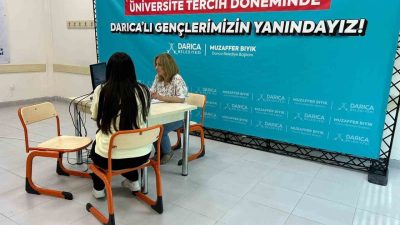 Darıca’da üniversite adayları için Yükseköğretim Kurumları Sınavı (YKS) ücretsiz tercih