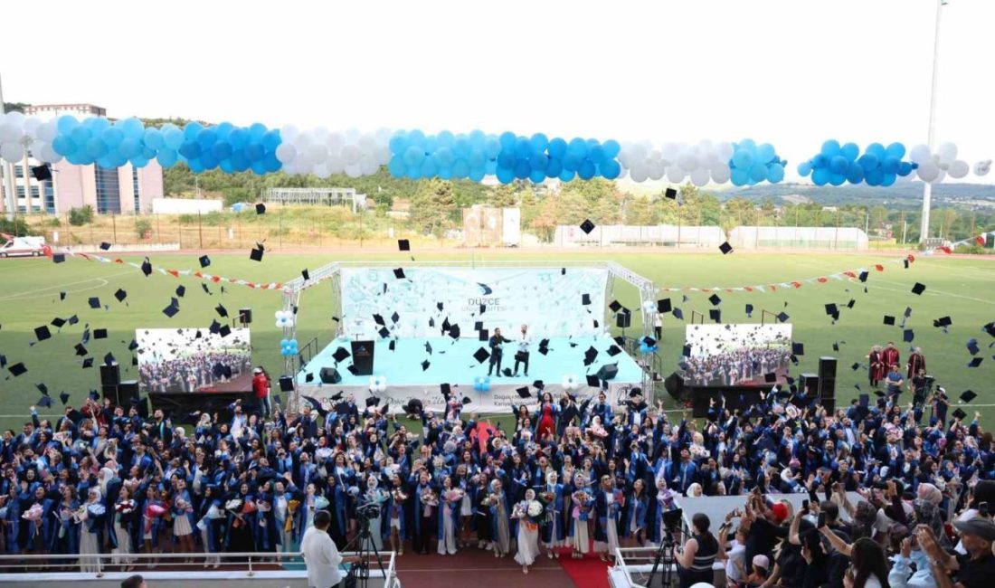 Düzce Üniversitesi tarafından düzenlenen 2025-2026 Akademik Yılı mezuniyet törenleri, meslek