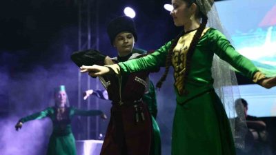 Düzce’nin Gölyaka ilçesine bağlı Köprübaşı Ömerefendi köyünde düzenlenen Adige Kültür