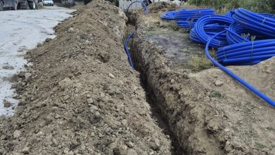 Düzce İl Özel idaresi ekiplerince köylerde su hatlarında isale çalışmaları