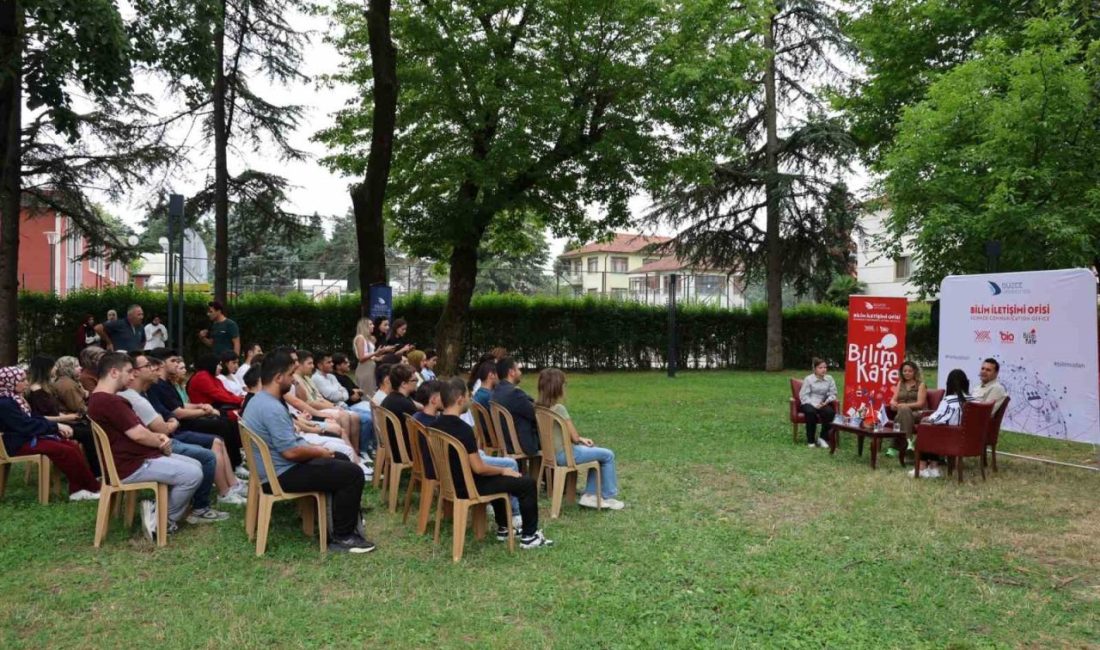 Güneş enerjisiyle temiz yarınlar Bilim Kafe’de konuşuldu Düzce Üniversitesi Bilim İletişimi Ofisi ile Toplumsal Katkı Koordinatörlüğü tarafından