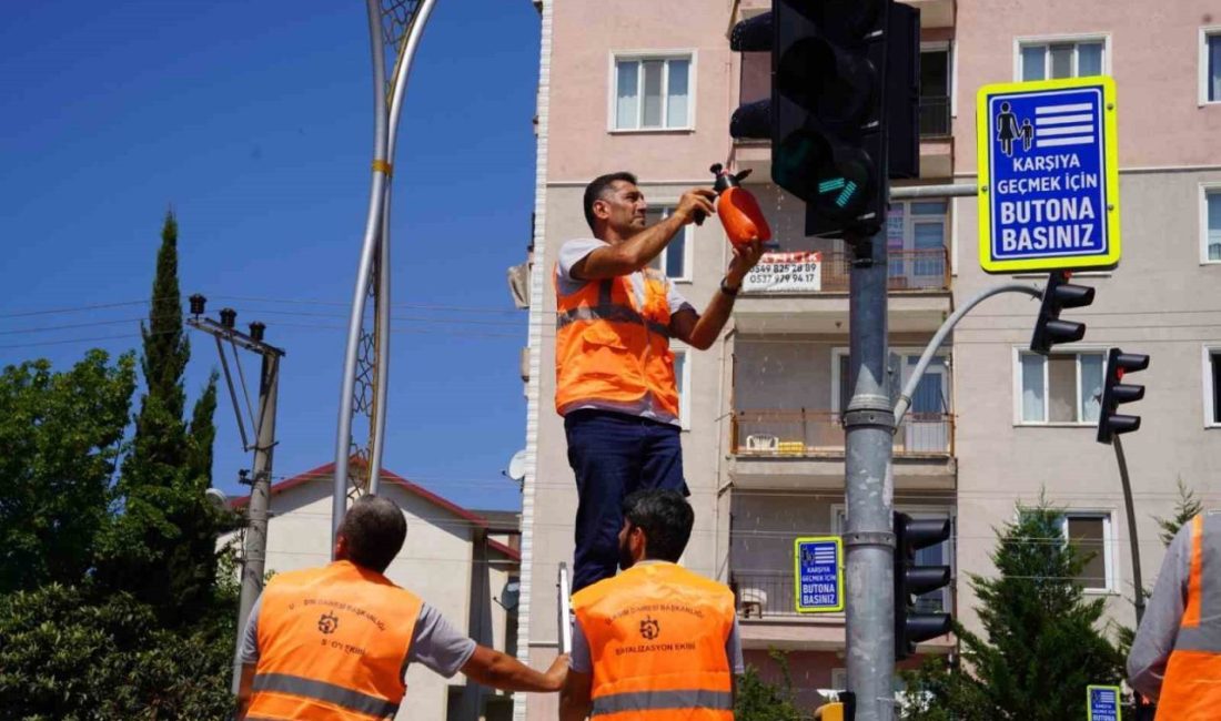 Kocaeli Büyükşehir Belediyesi, kent genelindeki 269 sinyalizasyon kavşağında yaz dönemi