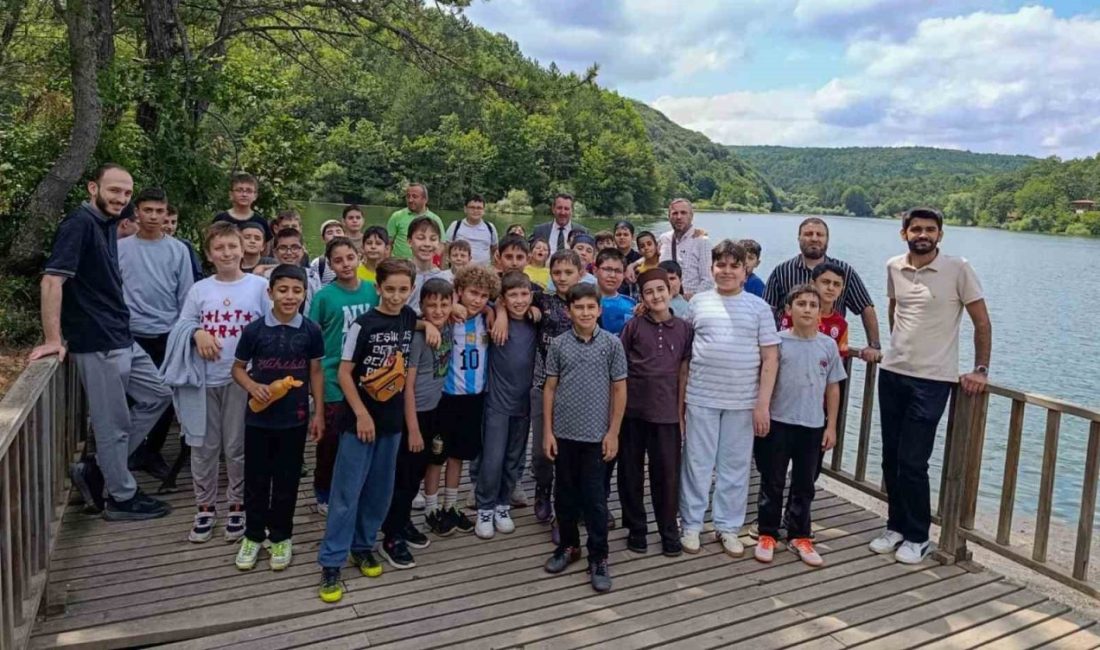 Hafız adaylarına moral pikniği Bilecik’te hafız adaylarına moral pikniği düzenlendi. Bilecik İl Müftülüğü tarafından,