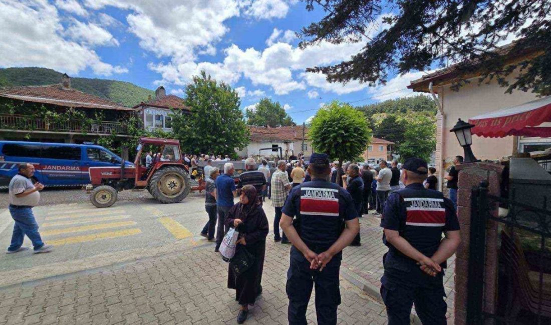 Bilecik İl Jandarma Komutanlığı ekipleri, vatandaşları hırsızlık ve dolandırıcılık olaylarına