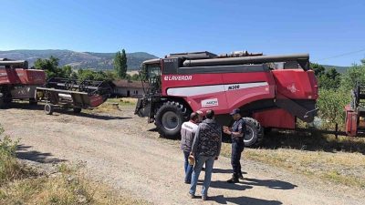 Bilecik’in Bozüyük ilçesinde hasat öncesi biçerdöver operatörleri uyarıldı. Bozüyük ilçesine