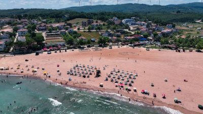 Kocaeli’nin Kandıra ilçesinde olumsuz hava ve deniz şartları nedeniyle 5