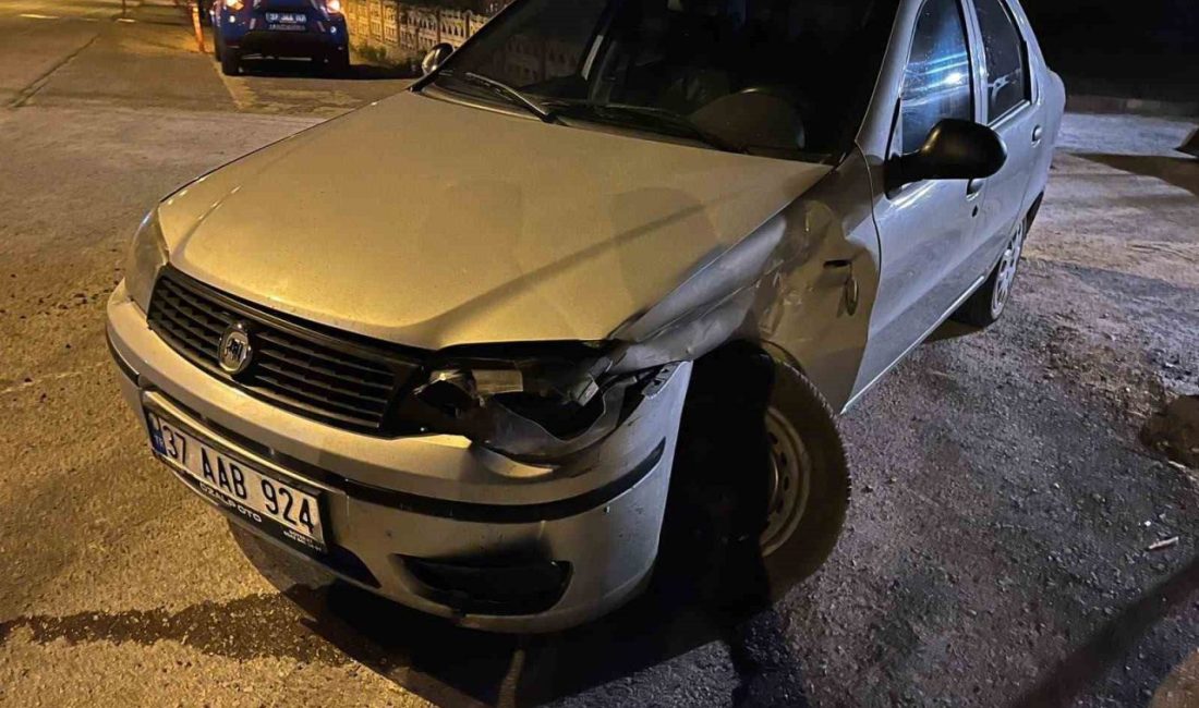 Kastamonu’nun Hanönü ilçesinde iki otomobilin çarpışması neticesinde meydana gelen kazada