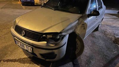 Kastamonu’nun Hanönü ilçesinde iki otomobilin çarpışması neticesinde meydana gelen kazada