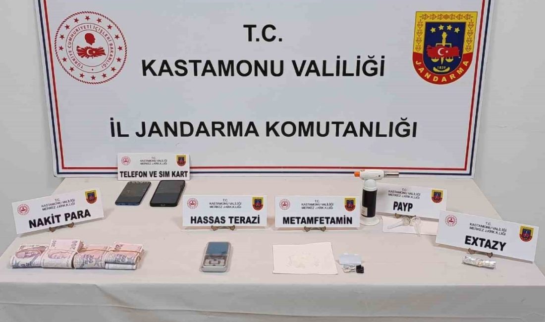 Kastamonu’da uyuşturucu operasyonlarında 5 şüpheli gözaltına alındı Kastamonu’da jandarma ekipleri tarafından düzenlenen uyuşturucu operasyonlarında 5 şüpheli gözaltına