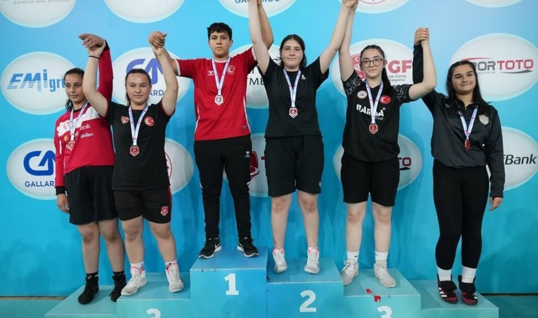 Kastamonu’nun Tosya ilçesinde yaşayan Yüsra Çalışkan, Ankara’da düzenlenen U14 Kadınlar