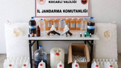Kocaeli’de jandarmanın kaçakçılıkla mücadele kapsamında düzenlediği operasyonda piyasa değeri yaklaşık