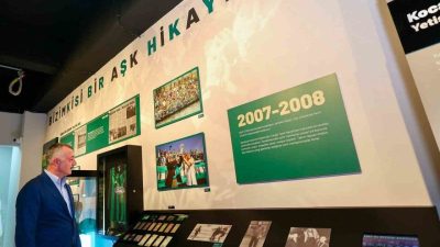 Kocaeli Büyükşehir Belediye Başkanı Tahir Büyükakın, Kocaelispor’un tarihini korumak ve