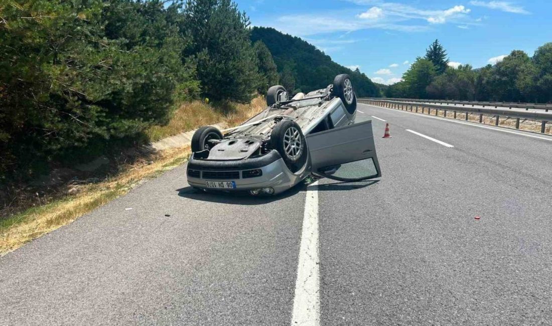 Kontrolden çıkan otomobil takla attı: 3 yaralı Bilecik’te kontrolden çıkan otomobilin takla atması sonucu meydana gelen trafik