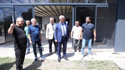 İş Sendikası’nın katkılarıyla yapımı sürdürülen Konuralp Meşale Spor Okulunda sona