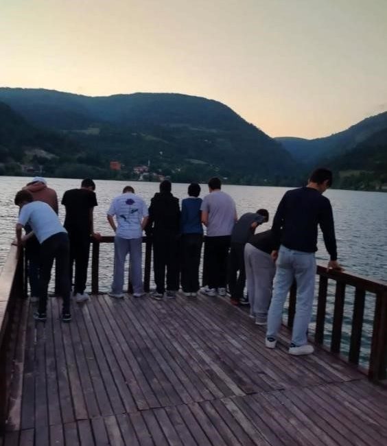 Bilecik’te koruma altındaki çocuklar Bolu’da doğa ve kültür gezisine katıldı.