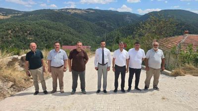 Köylerde parke taşı döşeme çalışmaları sürüyor Bilecik’in Söğüt ilçesine bağlı Akçasu ve Borcak köylerinde parke taşı