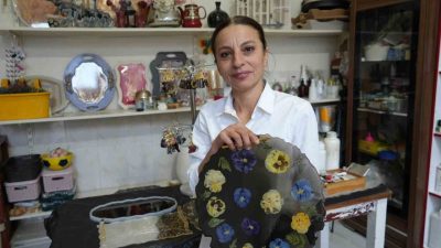 Pandemi döneminde İstanbul’da çalıştığı fabrikanın kapanmasıyla eşiyle birlikte Kastamonu’nun Tosya