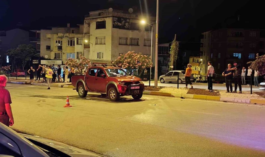 Bilecik’te bir otomobilin, yaya geçidinden geçmeye çalışan motosiklete çarpması sonucu