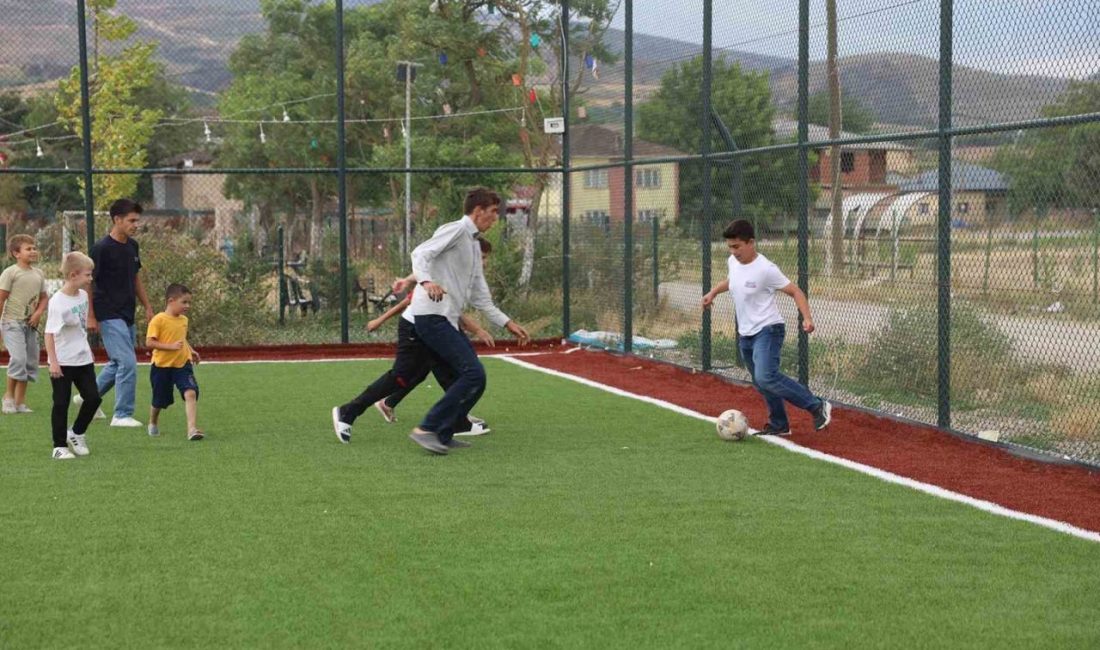 Sakarya’da Geyve ilçesi Bayat Mahallesi’ne kazandırılan futbol, basketbol ve voleybol