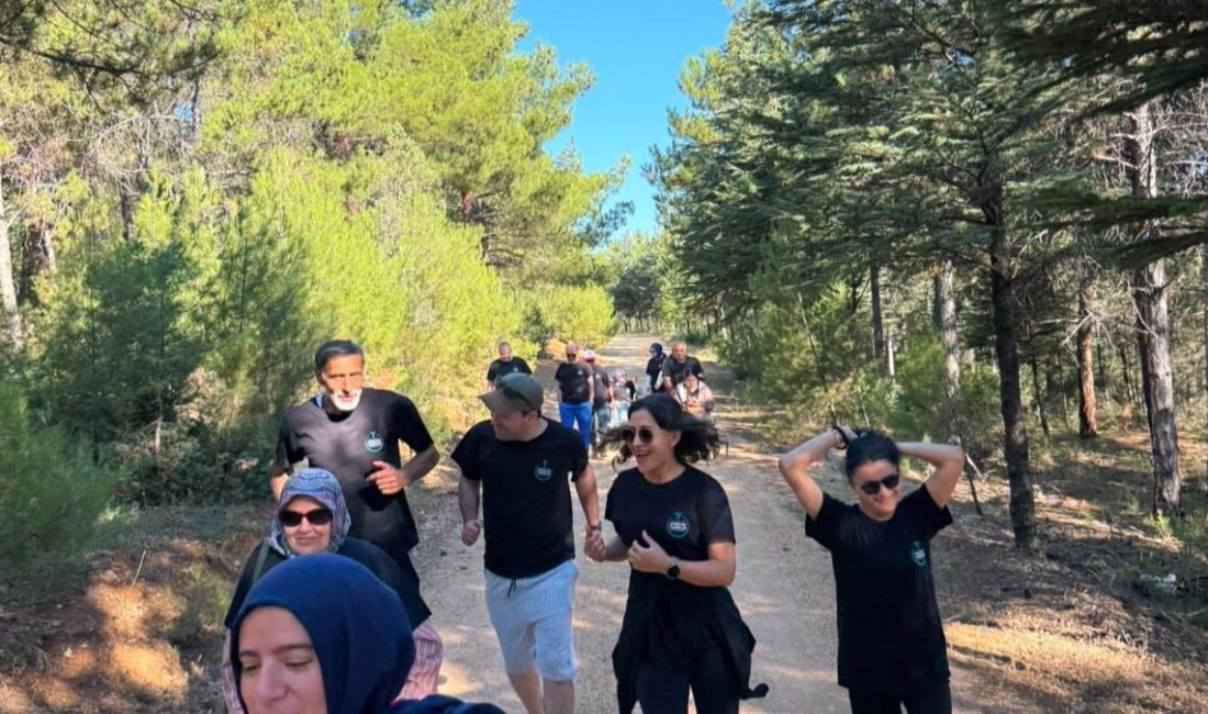 Bilecik’te özel bireyler için farkındalık yürüyüşü gerçekleştirildi. Bilecik Engelsiz Yarınlar