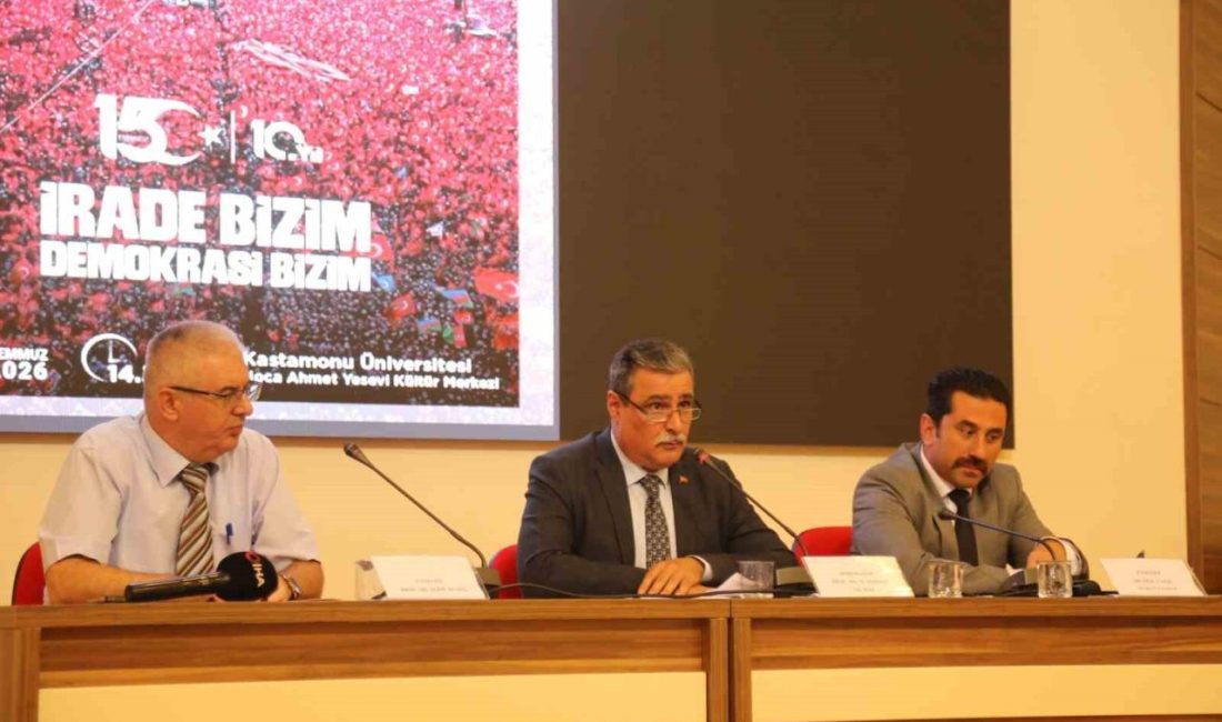 Prof. Dr. Şerif Demir: “Tankların önünde yürüyen insanlar bu milletin cesaretini ortaya koymuştu” Kastamonu Üniversitesi’nde düzenlenen 15 temmuz Demokrasi ve Milli Birlik Paneli’nde