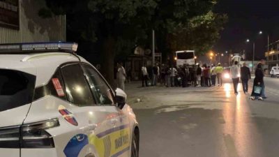 Sakarya’nın Adapazarı ilçesinde iki motosiklet ve bir hafif ticari aracın