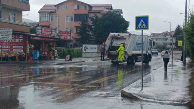 Sakarya’da yaz mevsiminin en sıcak günlerinde bastıran kuvvetli sağanak yağış,