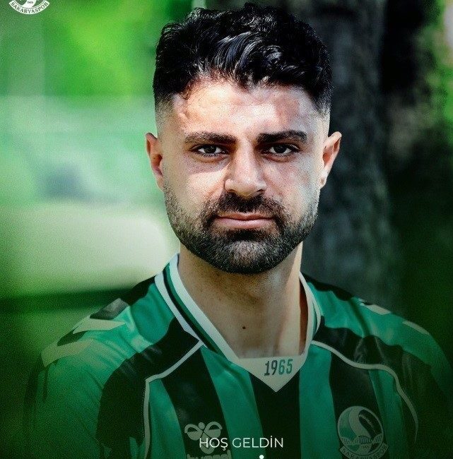 Nesine 2. Lig Kırmızı Grup ekiplerinden Sakaryaspor, kadrosuna 3 yeni