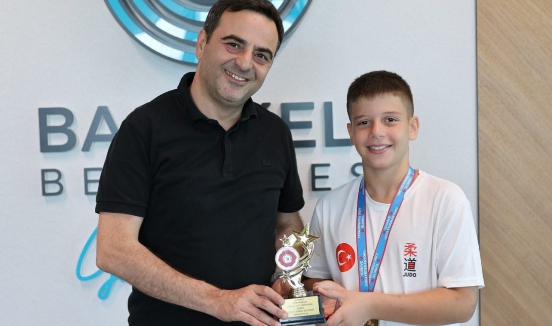 15 Temmuz Süper Minikler Judo Türkiye Şampiyonası’nda altın madalya kazanan