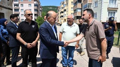 Kastamonu’nun Cide ilçesinde meydana gelen sel felaketinin ardından temizlik ve