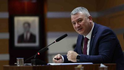 Sakarya’nın Serdivan ilçesinde hazırladığı projeleri belediye başkanına sunmak istediğini ancak