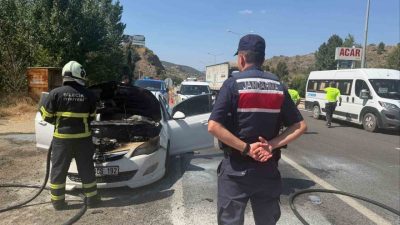 Bilecik’te seyir halindeki otomobil bir anda alev aldı. Bilecik’ten Eskişehir