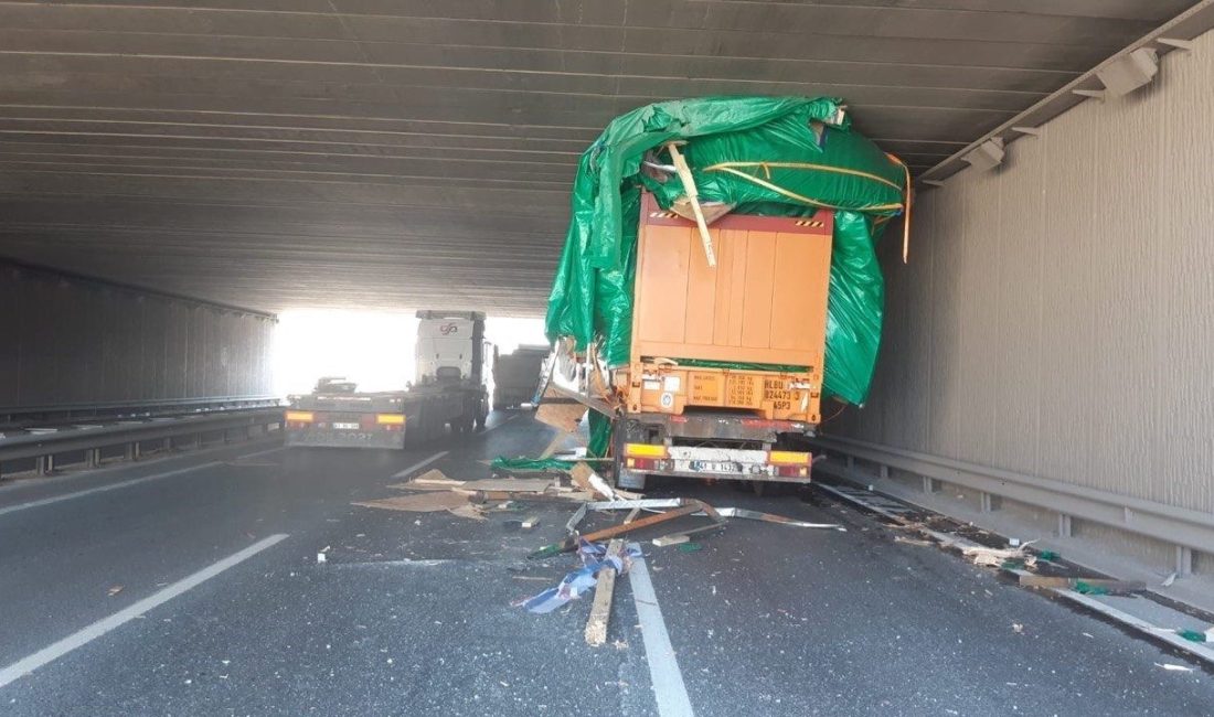 Emekli trafik polisi ve trafik güvenliği uzmanı Nihat Şensoy, şehir